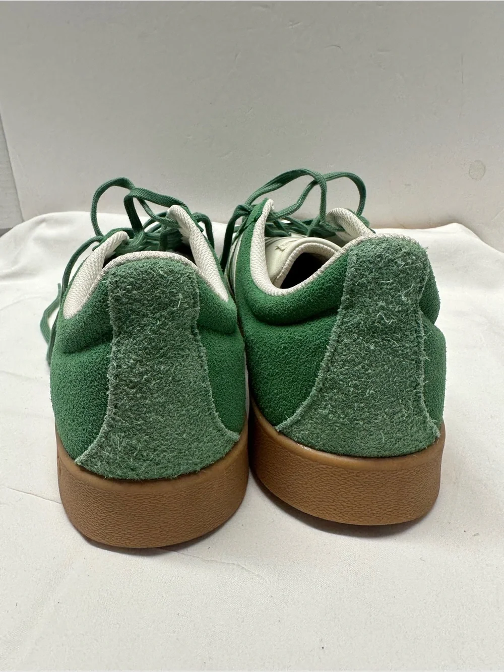 Men’s Adidas VL Court 2.0 Preloved Green Size 11
